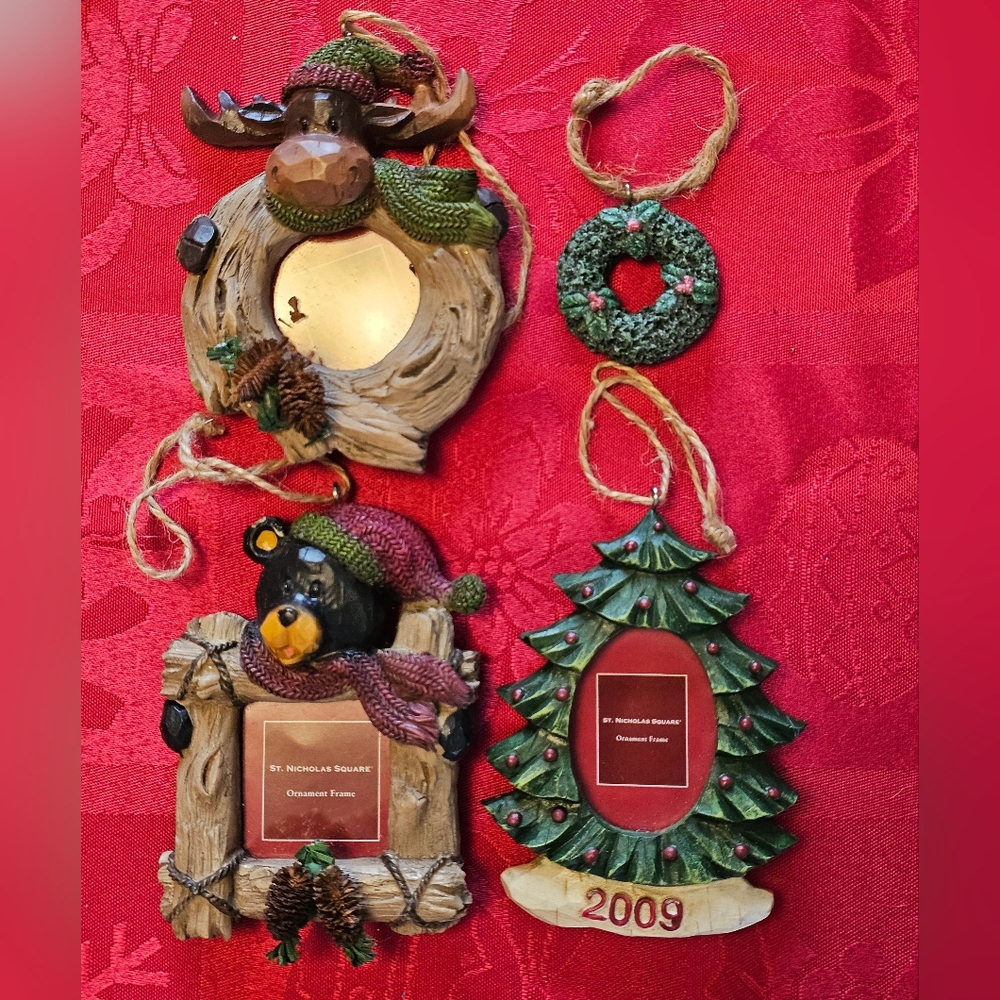 St. Nicholas Square Set Of Small Photo Frames Christmas 2009